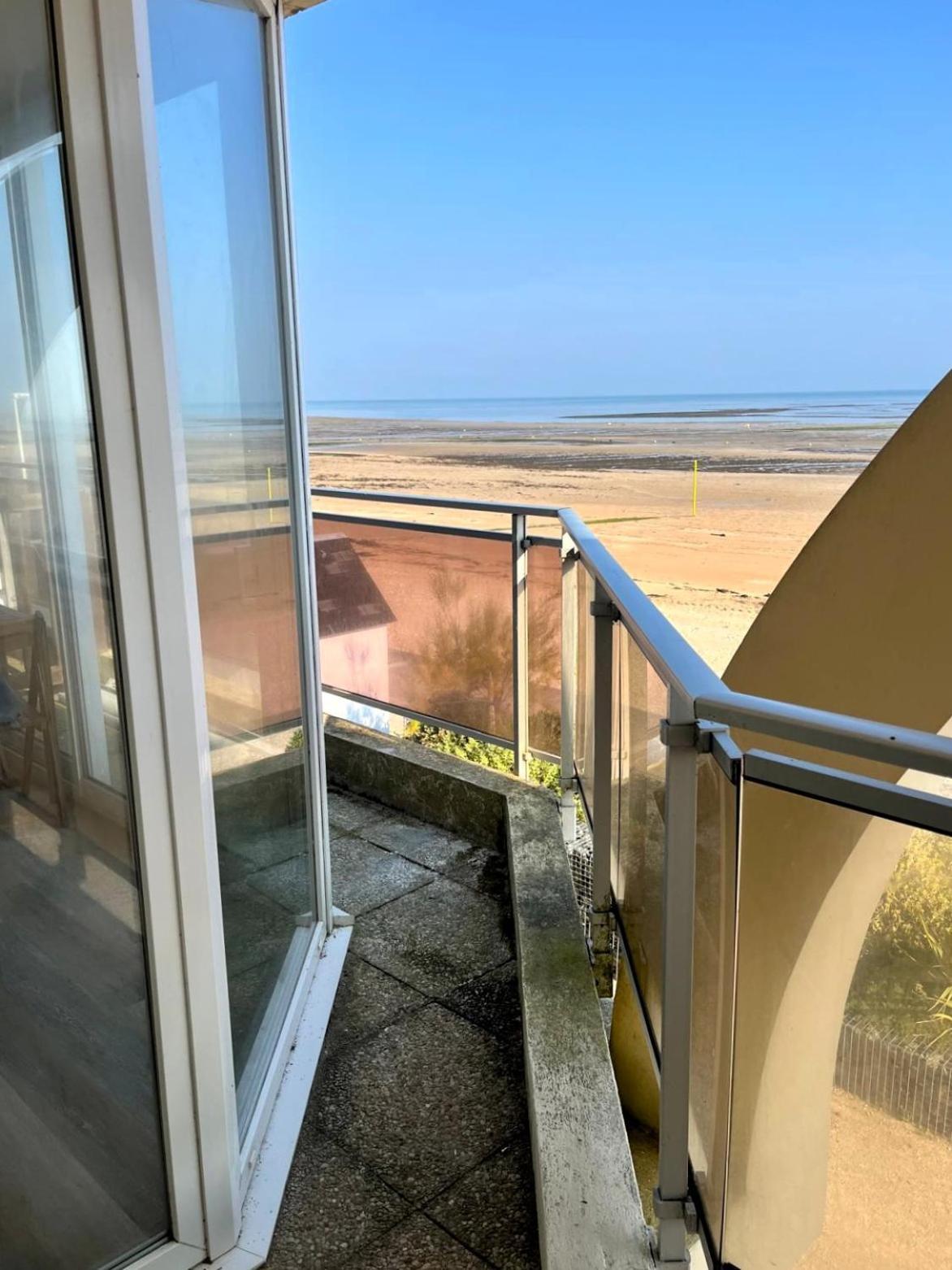 Mettons Les Voiles - Appt Vue Mer Avec Loggia Bernières-sur-Mer Eksteriør billede