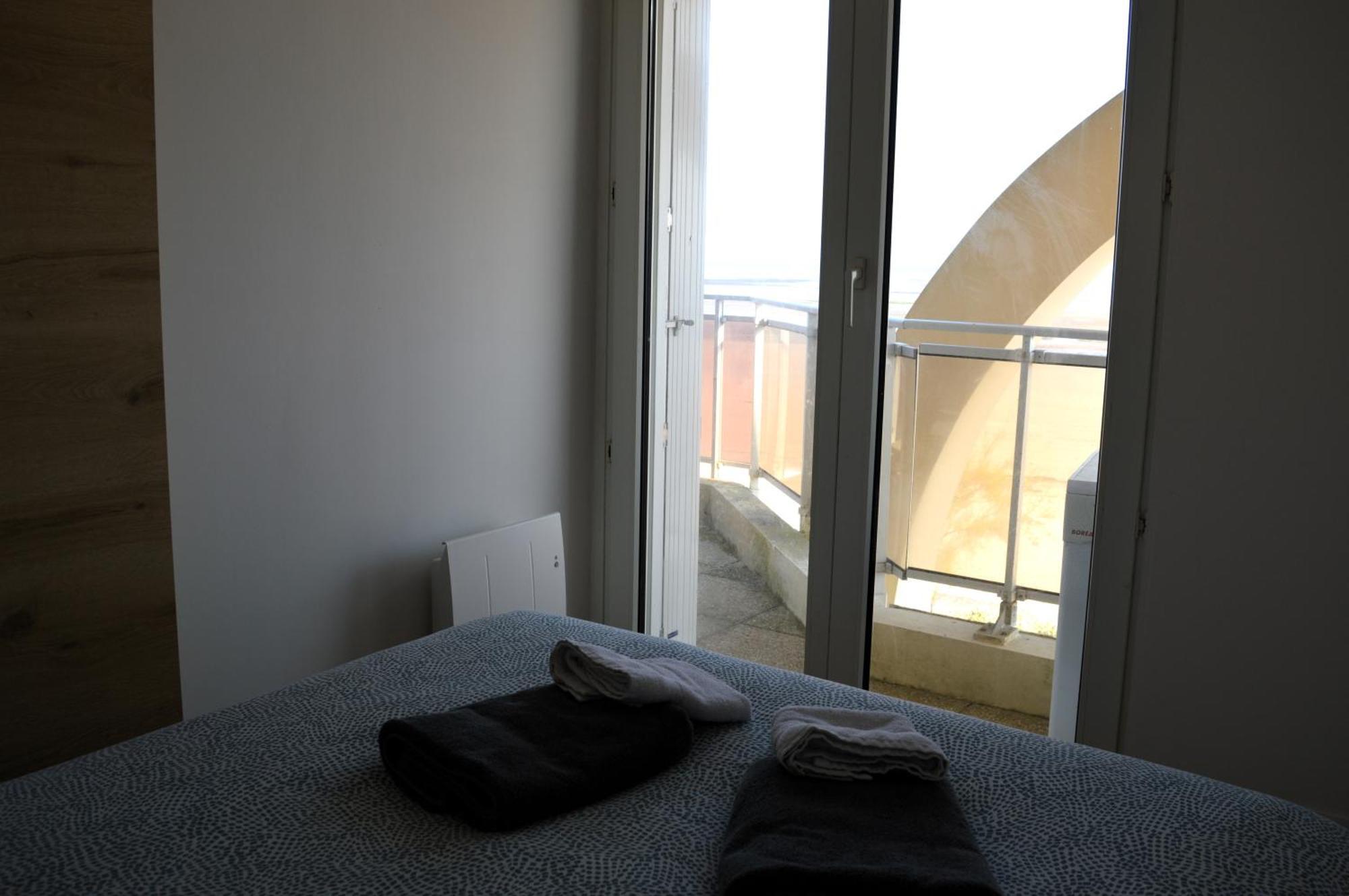 Mettons Les Voiles - Appt Vue Mer Avec Loggia Bernières-sur-Mer Eksteriør billede