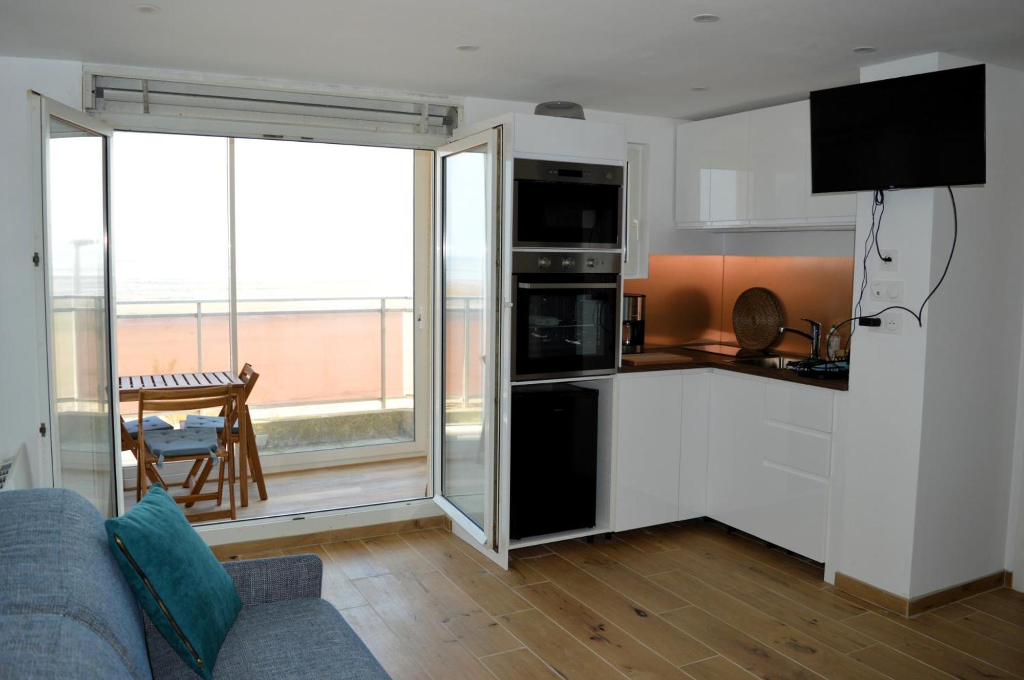 Mettons Les Voiles - Appt Vue Mer Avec Loggia Bernières-sur-Mer Eksteriør billede
