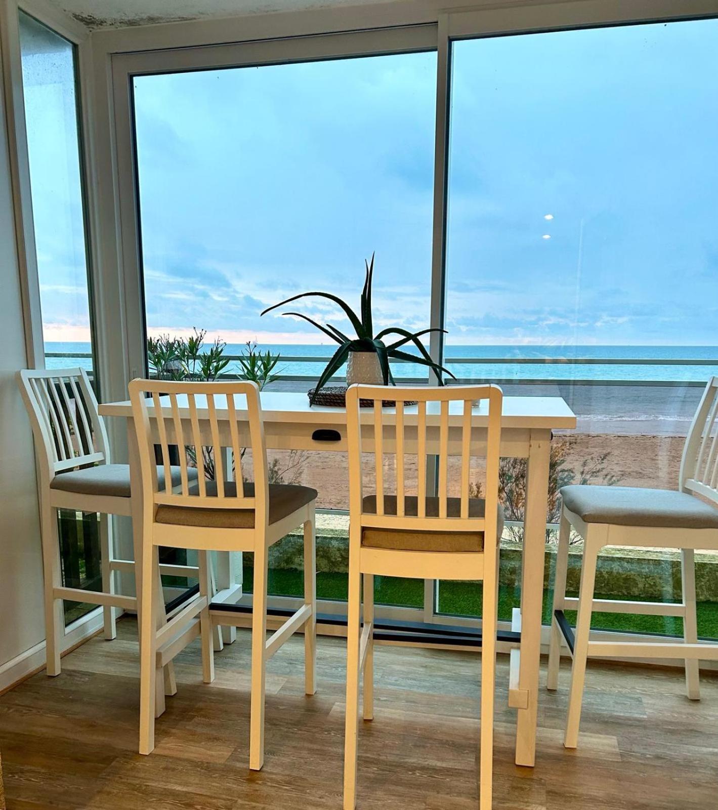 Mettons Les Voiles - Appt Vue Mer Avec Loggia Bernières-sur-Mer Eksteriør billede